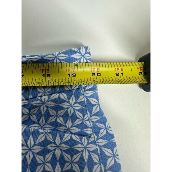 Old Navy Women's Plus Size 18 Blue Tile Pattern High Rise Short Pixie Shorts - Picture 10 of 14